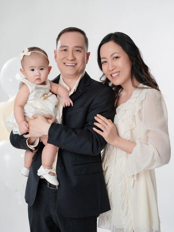 Kevin Socola Films family portrait photography Fairfax VA white florals editorial studio