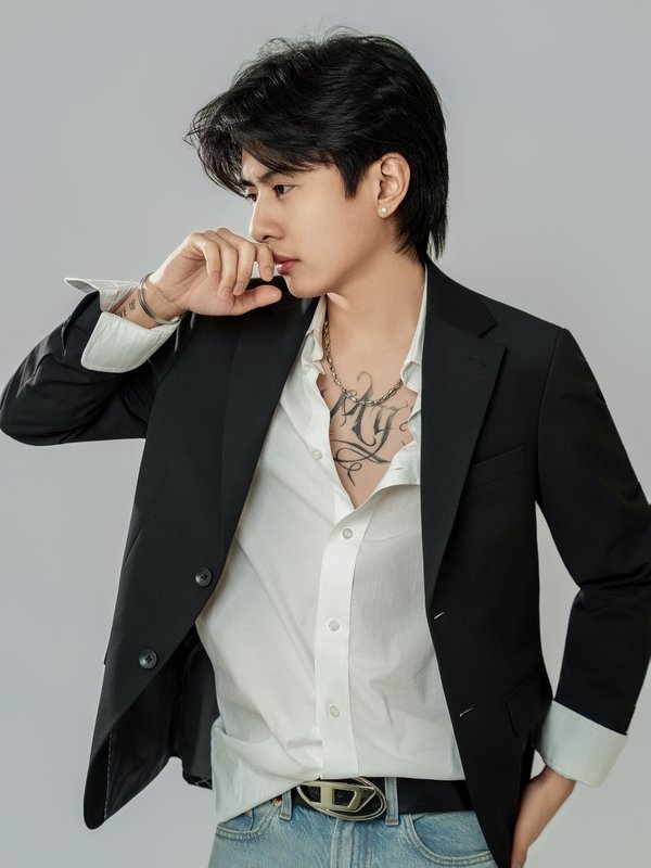 Kevin Socola Films mens editorial portrait studio Fairfax VA DMV