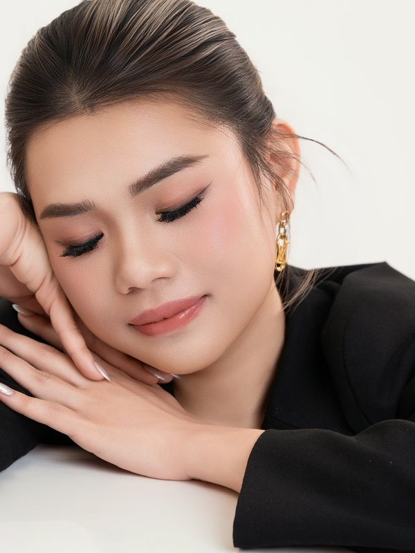 Kevin Socola Films Vietnamese portrait photographer DMV studio Fairfax VA